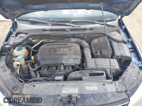 ✅ 2015 Volkswagen Jetta SE • VIN: 3VWD17AJ0FM301191 • Lot: 42446461. Listed on IAAI with 162,000 mi. Free auction sales archive from the USA and detailed vehicle history report at DreamBid. Image 10.