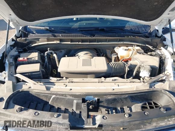 ✅ 2022 Chevrolet Suburban Premier • VIN: 1GNSKFKD3NR267634 • Lot: 42737206. Wystawiony na IAAI z przebiegiem 59 812 mil. Bezpłatny archiwum sprzedaży aukcyjnych z USA i szczegółowy raport historii pojazdu na DreamBid. Zdjęcie 10.