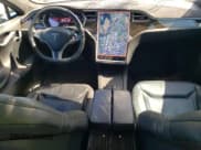 ✅ 2016 Tesla Model S 90D • VIN: 5YJSA1E24GF133507 • Lot: 64605345. Wystawiony na Copart z przebiegiem 141 527 mil. Bezpłatny archiwum sprzedaży aukcyjnych z USA i szczegółowy raport historii pojazdu na DreamBid. Zdjęcie 8.