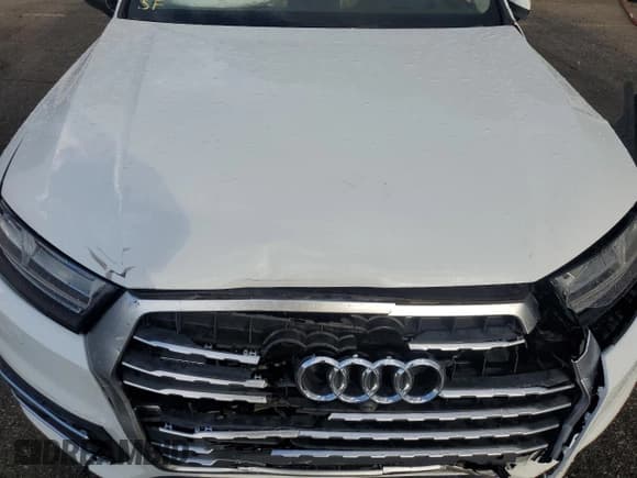 ✅ 2018 Audi Q7 Prestige • VIN: WA1VAAF70JD003448 • Лот: 91898925. Опубликован ранее на Copart с пробегом 76 778 миль. Бесплатный доступ к архиву аукционных продаж из США и подробный отчёт об истории автомобиля на DreamBid. Изображение 12.