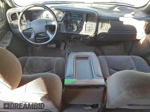 ✅ 2004 Chevrolet Silverado 1500 Z71 • VIN: 2GCEK19T441106965 • Lot: 94267805. Listed on Copart with 200,286 mi. Free auction sales archive from the USA and detailed vehicle history report at DreamBid. Image 8.