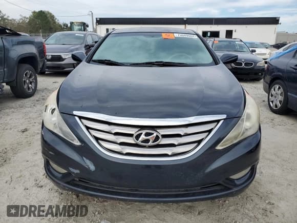 ✅ 2011 Hyundai Sonata SE • VIN: 5NPEC4AC0BH103065 • Lot: 75049084. Listed on Copart with 76,560 mi. Free auction sales archive from the USA and detailed vehicle history report at DreamBid. Image 5.