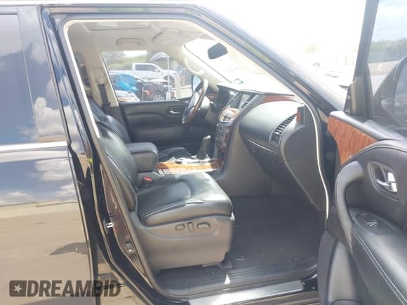 ✅ 2018 Infiniti QX80 • VIN: JN8AZ2ND3J9840423 • Lot: 43394840. Listed on IAAI with 128,180 mi. Free auction sales archive from the USA and detailed vehicle history report at DreamBid. Image 5.