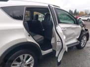 ✅ 2013 Toyota RAV4 Limited • VIN: 2T3DFREV6DW010879 • Lot: 43646165. Wystawiony na IAAI z przebiegiem 81 281 mil. Bezpłatny archiwum sprzedaży aukcyjnych z USA i szczegółowy raport historii pojazdu na DreamBid. Zdjęcie 8.