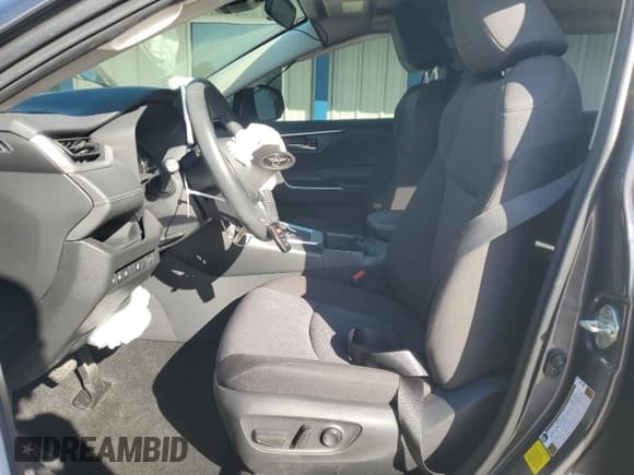 ✅ 2024 Toyota RAV4 Hybrid XLE • VIN: JTMRWRFV3RD226729 • Lot: 89576515. Listed on Copart with 24,059 mi. Free auction sales archive from the USA and detailed vehicle history report at DreamBid. Image 7.