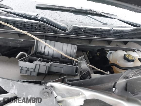 ✅ 2023 Chevrolet Silverado 1500 Custom Trail Boss • VIN: 3GCPDCEK0PG165602 • Lot: 41040300. Wystawiony na IAAI z przebiegiem 16 800 mil. Bezpłatny archiwum sprzedaży aukcyjnych z USA i szczegółowy raport historii pojazdu na DreamBid. Zdjęcie 10.