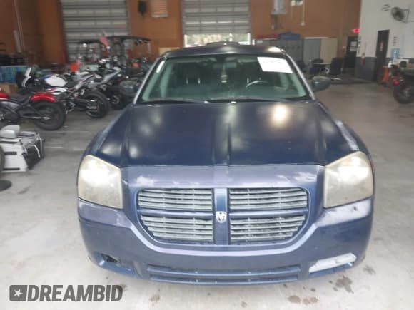✅ 2005 Dodge Magnum SE • VIN: 2D4FV48V75H680066 • Lot: 43787551. Listed on IAAI with 213,809 mi. Free auction sales archive from the USA and detailed vehicle history report at DreamBid. Image 6.