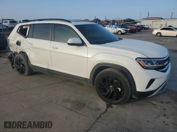 ✅ 2023 Volkswagen Atlas SE • VIN: 1V2JP2CA7PC524835 • Lot: 44734285. Listed on Copart with 23,947 mi. Free auction sales archive from the USA and detailed vehicle history report at DreamBid. Image 4.