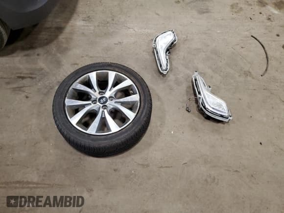 ✅ 2016 Hyundai Accent Sport • VIN: KMHCU5AE7GU272021 • Лот: 65738234. Опубликован ранее на Copart с пробегом 125 465 миль. Бесплатный доступ к архиву аукционных продаж из США и подробный отчёт об истории автомобиля на DreamBid. Изображение 12.