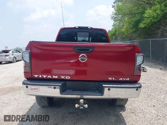 ✅ 2016 Nissan Titan Platinum Reserve • VIN: 1N6BA1F44GN501411 • Lot: 42410999. Wystawiony na IAAI z przebiegiem 149 277 mil. Bezpłatny archiwum sprzedaży aukcyjnych z USA i szczegółowy raport historii pojazdu na DreamBid. Zdjęcie 17.