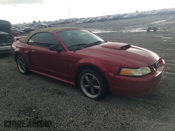 ✅ 2003 Ford Mustang GT Deluxe • VIN: 1FAFP45X03F401560 • Lot: 56472095. Wystawiony na Copart z przebiegiem 83 509 mil. Bezpłatny archiwum sprzedaży aukcyjnych z USA i szczegółowy raport historii pojazdu na DreamBid. Zdjęcie 4.