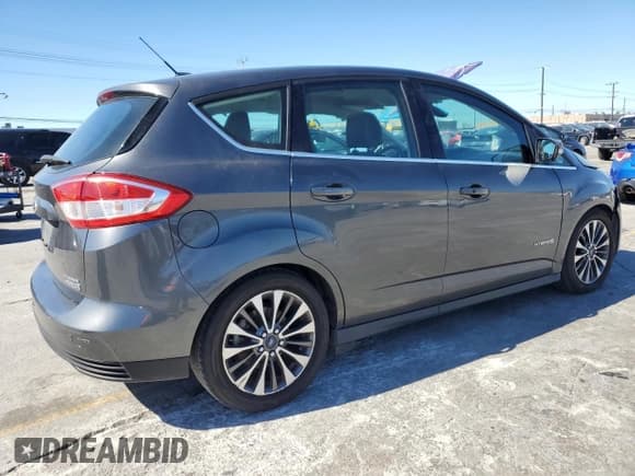 ✅ 2017 Ford C-Max Titanium • VIN: 1FADP5DU8HL112679 • Lot: 86406385. Wystawiony na Copart z przebiegiem 130 421 mil. Bezpłatny archiwum sprzedaży aukcyjnych z USA i szczegółowy raport historii pojazdu na DreamBid. Zdjęcie 3.