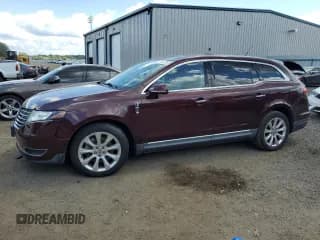 ✅ 2019 Lincoln MKT Reserve • VIN: 2LMHJ5AT2KBL00484 • Lot: 70644725. Listed on Copart with 78,471 mi. Free auction sales archive from the USA and detailed vehicle history report at DreamBid. Image 1.