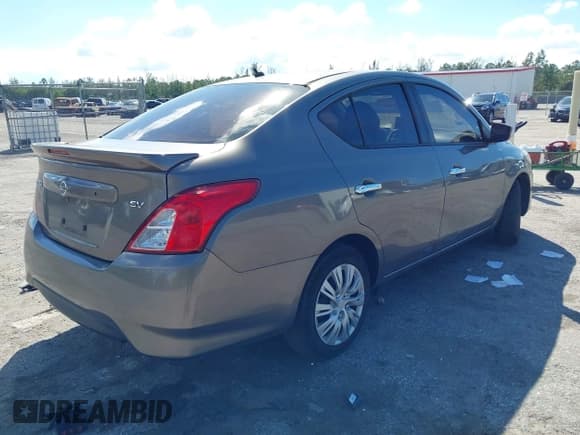 ✅ 2017 Nissan Versa SV • VIN: 3N1CN7AP9HK426067 • Лот: 43454472. Опубликован ранее на IAAI с пробегом 137 593 миль. Бесплатный доступ к архиву аукционных продаж из США и подробный отчёт об истории автомобиля на DreamBid. Изображение 4.