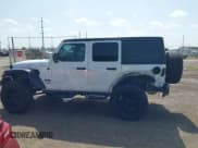 ✅ 2021 Jeep Wrangler Unlimited Willys • VIN: 1C4HJXDG5MW826961 • Лот: 42748955. Опубликован ранее на IAAI с пробегом 17 021 миль. Бесплатный доступ к архиву аукционных продаж из США и подробный отчёт об истории автомобиля на DreamBid. Изображение 15.