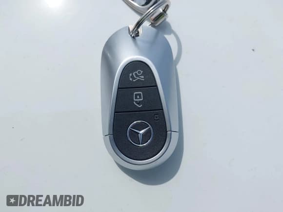 ✅ 2023 Mercedes-Benz C 300 • VIN: W1KAF4HB6PR136757 • Lot: 42515623. Wystawiony na IAAI z przebiegiem 10 429 mil. Bezpłatny archiwum sprzedaży aukcyjnych z USA i szczegółowy raport historii pojazdu na DreamBid. Zdjęcie 11.