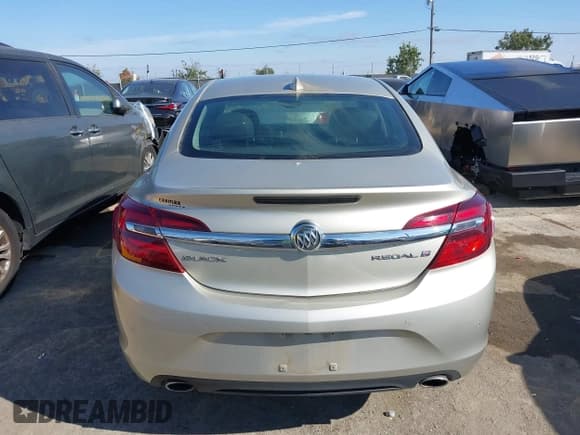 ✅ 2015 Buick Regal Premium I • VIN: 2G4GN5EX1F9285532 • Lot: 43144233. Listed on IAAI with 92,412 mi. Free auction sales archive from the USA and detailed vehicle history report at DreamBid. Image 16.
