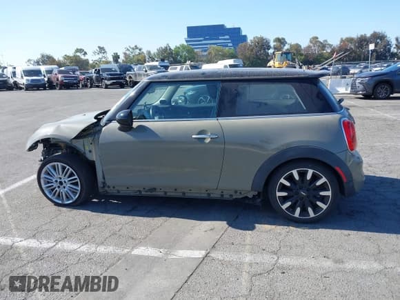 ✅ 2019 MINI Hardtop Cooper S • VIN: WMWXP7C51K2A50911 • Лот: 42194823. Опубликован ранее на IAAI с пробегом 32 820 миль. Бесплатный доступ к архиву аукционных продаж из США и подробный отчёт об истории автомобиля на DreamBid. Изображение 15.