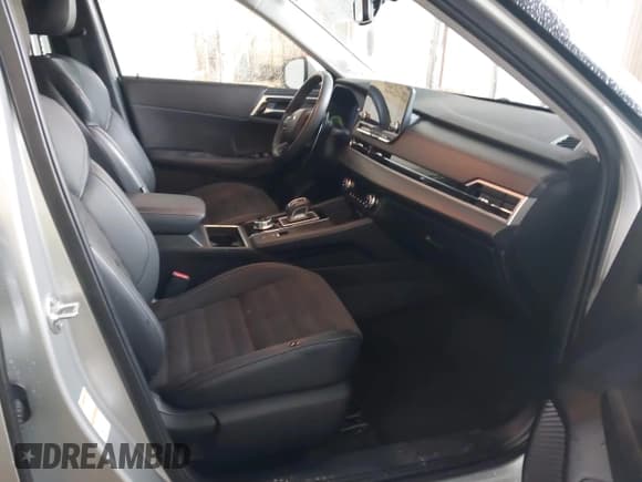 ✅ 2023 Mitsubishi Outlander SE • VIN: JA4J4UA89PZ049640 • Лот: 42440977. Опубликован ранее на IAAI с пробегом 32 441 миль. Бесплатный доступ к архиву аукционных продаж из США и подробный отчёт об истории автомобиля на DreamBid. Изображение 5.