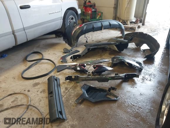 ✅ 2022 Hyundai Tucson Preferred • VIN: KM8JBCAE4NU033735 • Lot: 41696707. Wystawiony na IAAI z przebiegiem 32 177 mil. Bezpłatny archiwum sprzedaży aukcyjnych z USA i szczegółowy raport historii pojazdu na DreamBid. Zdjęcie 12.