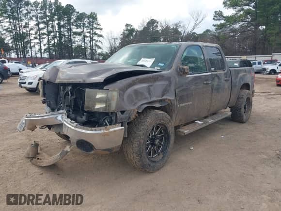 ✅ 2008 GMC Sierra 1500 SLT • VIN: 2GTEK13J081270775 • Lot: 41523737. Listed on IAAI with 199,858 mi. Free auction sales archive from the USA and detailed vehicle history report at DreamBid. Image 2.