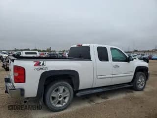 ✅ 2013 Chevrolet Silverado 1500 LT • VIN: 1GCRKSE76DZ137125 • Lot: 85137445. Listed on Copart with 119,794 mi. Free auction sales archive from the USA and detailed vehicle history report at DreamBid. Image 3.
