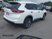 ✅ 2025 Nissan Rogue S • VIN: 5N1BT3AA9SC790341 • Лот: 42684660. Опубликован ранее на IAAI с пробегом 26 миль. Бесплатный доступ к архиву аукционных продаж из США и подробный отчёт об истории автомобиля на DreamBid. Изображение 4.