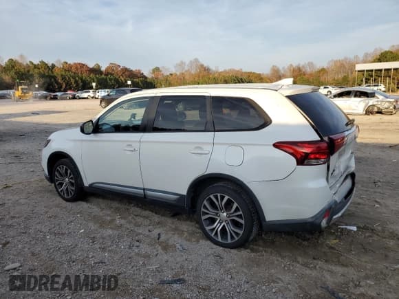 ✅ 2017 Mitsubishi Outlander ES • VIN: JA4AD2A37HZ061473 • Lot: 91888915. Listed on Copart with 93,152 mi. Free auction sales archive from the USA and detailed vehicle history report at DreamBid. Image 2.