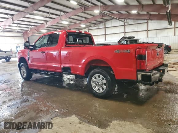 ✅ 2024 Ford F-250 • VIN: 1FT8X2BN5REE73413 • Lot: 49548495. Wystawiony na Copart z przebiegiem 2 900 mil. Bezpłatny archiwum sprzedaży aukcyjnych z USA i szczegółowy raport historii pojazdu na DreamBid. Zdjęcie 2.