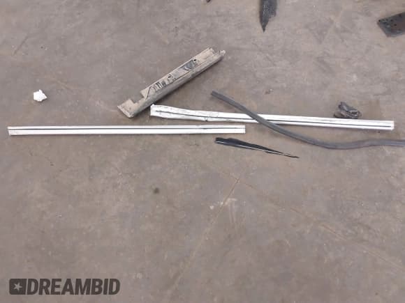 ✅ 2017 Jeep Patriot 75th Anniversary • VIN: 1C4NJRAB3HD210457 • Лот: 41751085. Опубликован ранее на IAAI с пробегом 69 537 миль. Бесплатный доступ к архиву аукционных продаж из США и подробный отчёт об истории автомобиля на DreamBid. Изображение 12.