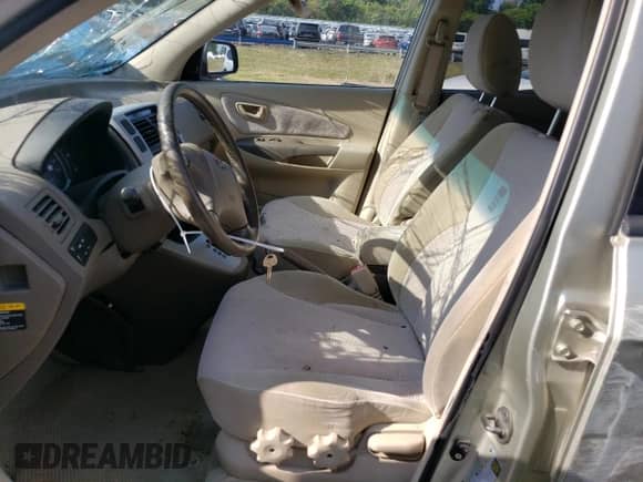 2007 Hyundai Tucson SE z VIN KM8JN72D27U640529, wystawiony jako Copart lot #72318784 z przebiegiem Nie podano mil oraz Szkoda całkowita • Salvage title. Historia ofert i sprzedaży dostępna na DreamBid. Obrazek 7.