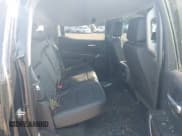 ✅ 2019 Chevrolet Silverado 1500 RST • VIN: 3GCUYEED9KG102561 • Lot: 43216999. Wystawiony na IAAI z przebiegiem 76 081 mil. Bezpłatny archiwum sprzedaży aukcyjnych z USA i szczegółowy raport historii pojazdu na DreamBid. Zdjęcie 8.