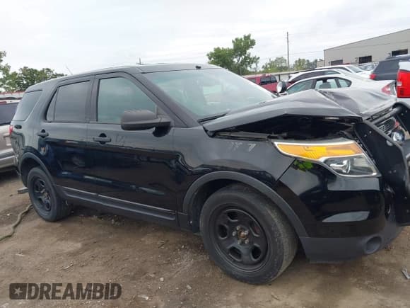 ✅ 2015 Ford Police Interceptor Utility • VIN: 1FM5K8AR2FGA15736 • Лот: 43039556. Опубликован ранее на IAAI с пробегом 141 212 миль. Бесплатный доступ к архиву аукционных продаж из США и подробный отчёт об истории автомобиля на DreamBid. Изображение 13.