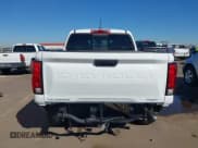 ✅ 2025 Chevrolet Colorado 2WD Work Truck • VIN: 1GCPSBEK1S1180715 • Лот: 43556828. Опубликован ранее на IAAI с пробегом 9 387 миль. Бесплатный доступ к архиву аукционных продаж из США и подробный отчёт об истории автомобиля на DreamBid. Изображение 17.