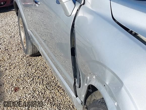 ✅ 2013 Chevrolet Captiva Sport LT • VIN: 3GNAL3EK5DS631288 • Лот: 40924701. Опубликован ранее на IAAI с пробегом 177 771 миль. Бесплатный доступ к архиву аукционных продаж из США и подробный отчёт об истории автомобиля на DreamBid. Изображение 17.