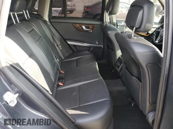 ✅ 2015 Mercedes-Benz GLK 350 • VIN: WDCGG8JBXFG347631 • Lot: 91214355. Wystawiony na Copart z przebiegiem 157 031 mil. Bezpłatny archiwum sprzedaży aukcyjnych z USA i szczegółowy raport historii pojazdu na DreamBid. Zdjęcie 10.