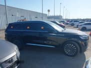 ✅ 2022 Lincoln Aviator Standard • VIN: 5LM5J6XC7NGL22020 • Lot: 41976643. Listed on IAAI with 72,208 mi. Free auction sales archive from the USA and detailed vehicle history report at DreamBid. Image 13.