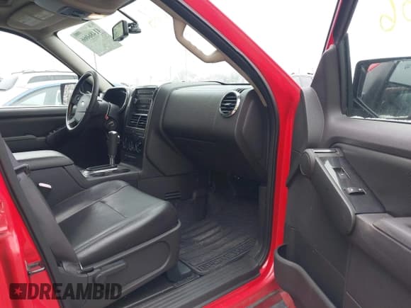 ✅ 2008 Ford Explorer Sport Trac Adrenaline • VIN: 1FMEU238X8UB34229 • Lot: 41486066. Listed on IAAI with 73,988 mi. Free auction sales archive from the USA and detailed vehicle history report at DreamBid. Image 5.