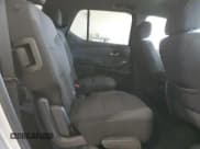 ✅ 2022 Chevrolet Traverse LT Cloth • VIN: 1GNEVMKW6NJ139137 • Lot: 53970395. Wystawiony na Copart z przebiegiem 113 981 mil. Bezpłatny archiwum sprzedaży aukcyjnych z USA i szczegółowy raport historii pojazdu na DreamBid. Zdjęcie 11.