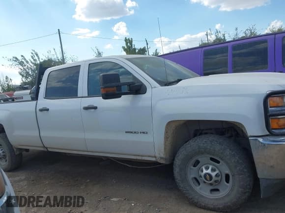 ✅ 2018 Chevrolet Silverado 2500HD Work Truck • VIN: 1GC1CUEG5JF229474 • Лот: 43252195. Опубликован ранее на IAAI с пробегом 191 829 миль. Бесплатный доступ к архиву аукционных продаж из США и подробный отчёт об истории автомобиля на DreamBid. Изображение 13.