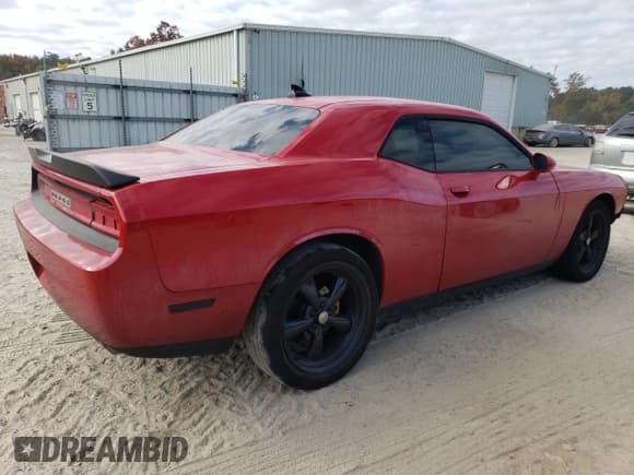 ✅ 2011 Dodge Challenger • VIN: 2B3CJ4DG1BH575068 • Lot: 78092804. Wystawiony na Copart z przebiegiem 133 075 mil. Bezpłatny archiwum sprzedaży aukcyjnych z USA i szczegółowy raport historii pojazdu na DreamBid. Zdjęcie 3.