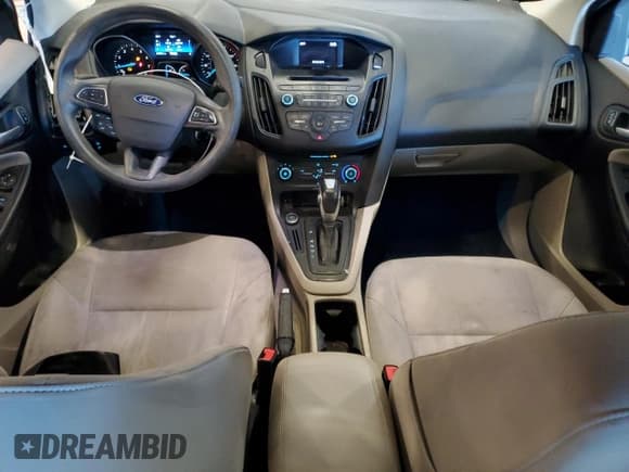 ✅ 2015 Ford Focus SE • VIN: 1FADP3F24FL262771 • Lot: 92699085. Listed on Copart with 247,871 mi. Free auction sales archive from the USA and detailed vehicle history report at DreamBid. Image 8.