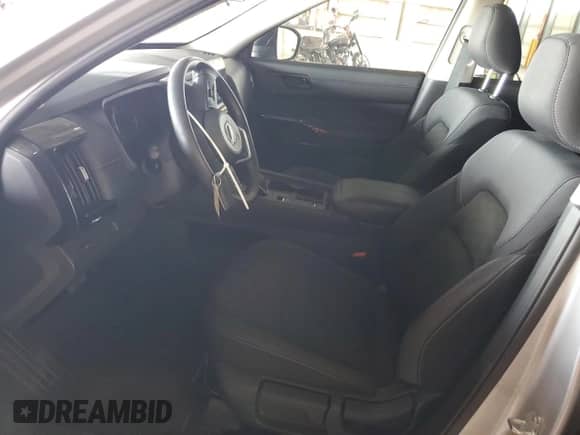 2024 Nissan Pathfinder S with VIN 5N1DR3AA0RC309202, listed as a Copart auction lot 55341725 with 9,549 mi miles and Salvage title. Bid and sale history available at DreamBid. Image 7.