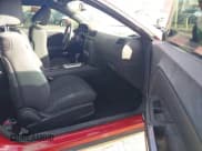 ✅ 2013 Dodge Challenger Rallye Redline • VIN: 2C3CDYAG6DH553575 • Lot: 41226674. Wystawiony na IAAI z przebiegiem Nie podano. Bezpłatny archiwum sprzedaży aukcyjnych z USA i szczegółowy raport historii pojazdu na DreamBid. Zdjęcie 5.