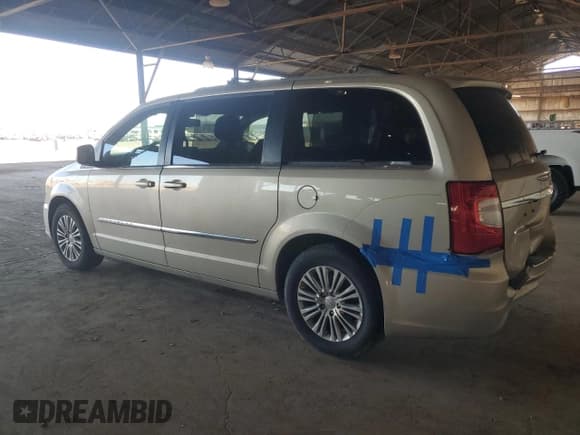 ✅ 2013 Chrysler Town & Country Touring L • VIN: 2C4RC1CG1DR747468 • Lot: 91081595. Listed on Copart with 144,123 mi. Free auction sales archive from the USA and detailed vehicle history report at DreamBid. Image 2.