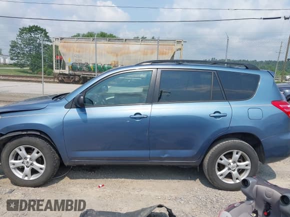 ✅ 2012 Toyota RAV4 • VIN: 2T3BF4DV6CW178984 • Lot: 42400513. Listed on IAAI with 209,626 mi. Free auction sales archive from the USA and detailed vehicle history report at DreamBid. Image 15.