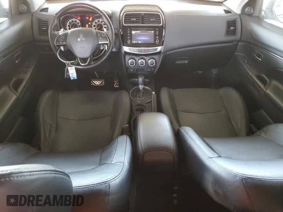 2017 Mitsubishi Outlander SEL с VIN JA4AP4AW1HZ026778, выставлен на аукционе Copart как лот 56769835 с пробегом 143 353 миль миль и Списание • Salvage title. История ставок и продаж доступна на DreamBid. Изображение 8.