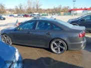 ✅ 2017 Audi A6 Premium • VIN: WAUC8AFC5HN008135 • Lot: 40986449. Wystawiony na IAAI z przebiegiem 51 107 mil. Bezpłatny archiwum sprzedaży aukcyjnych z USA i szczegółowy raport historii pojazdu na DreamBid. Zdjęcie 15.