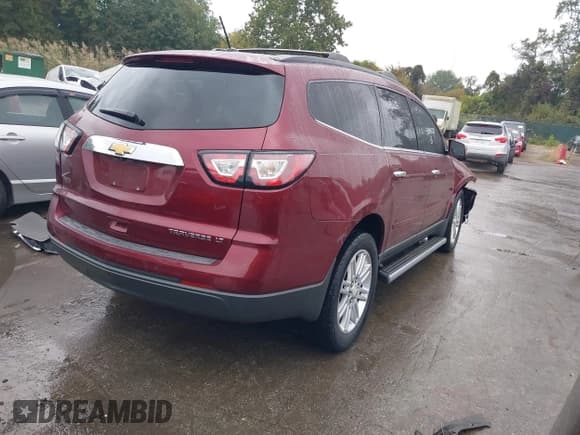 ✅ 2015 Chevrolet Traverse LT • VIN: 1GNKRGKD3FJ107593 • Lot: 43397778. Wystawiony na IAAI z przebiegiem 172 423 mil. Bezpłatny archiwum sprzedaży aukcyjnych z USA i szczegółowy raport historii pojazdu na DreamBid. Zdjęcie 4.