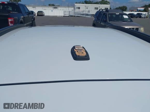 ✅ 2018 Hyundai Kona SEL • VIN: KM8K62AA5JU073459 • Лот: 43352612. Опубликован ранее на IAAI с пробегом 77 655 миль. Бесплатный доступ к архиву аукционных продаж из США и подробный отчёт об истории автомобиля на DreamBid. Изображение 18.